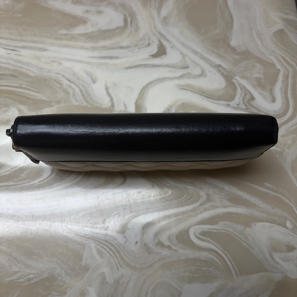 Chanel Gabrielle Long Wallet - Picture 4 of 12